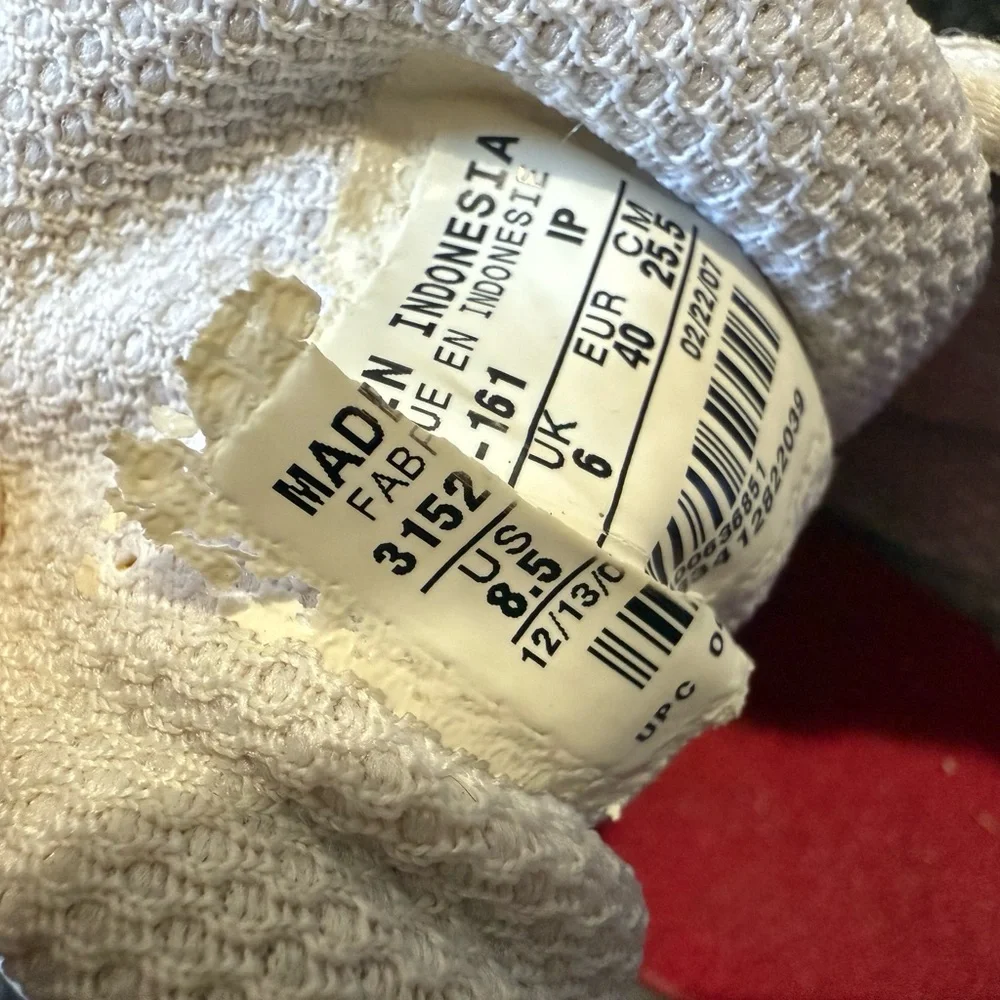 Used Nike Athletic Shoes - Picture 5 of 5